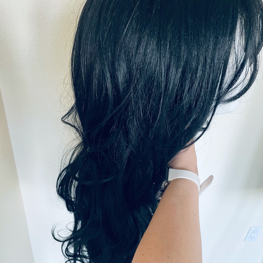 SOLD ❌ Synthetic Black Long Curly Wig